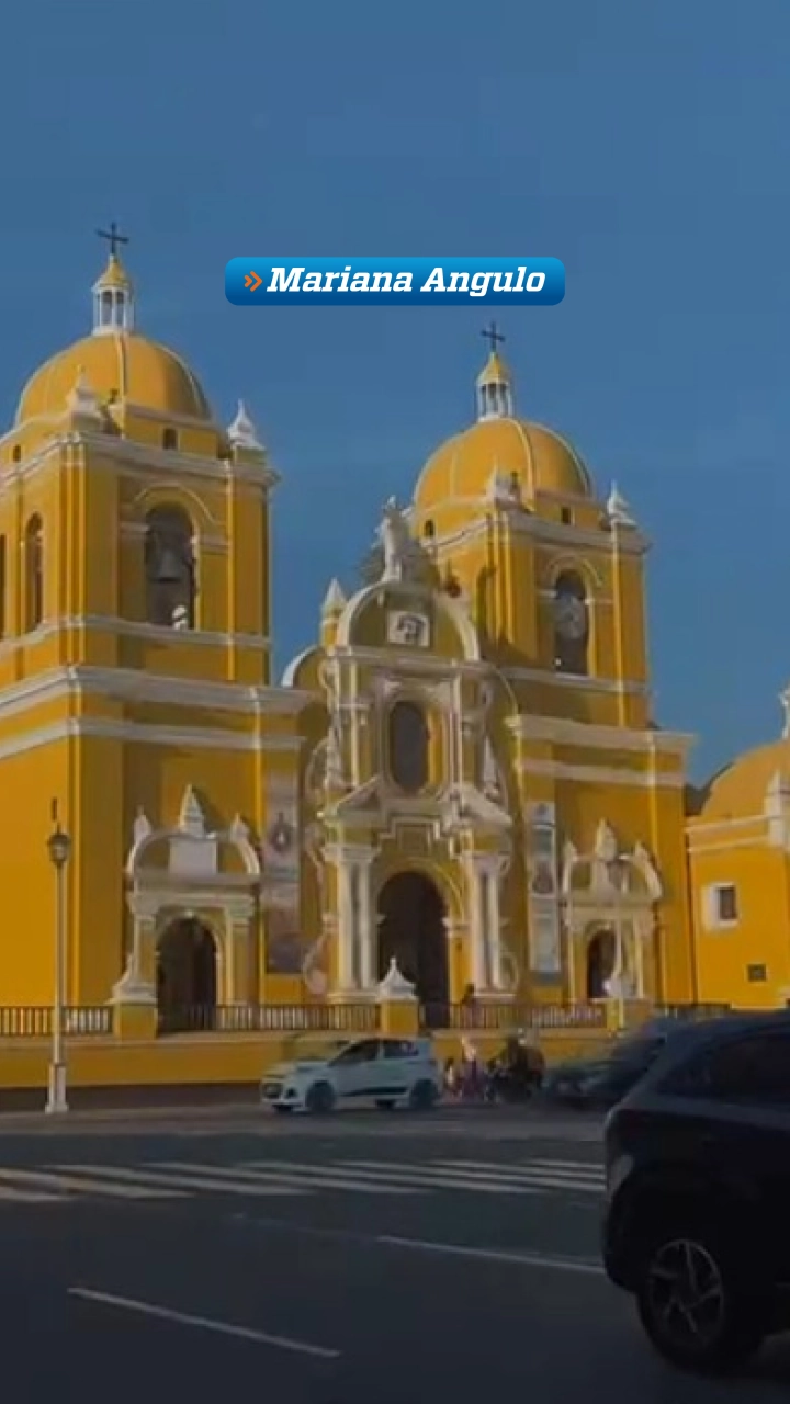 MARIANA LUCÍA ANGULO MORI